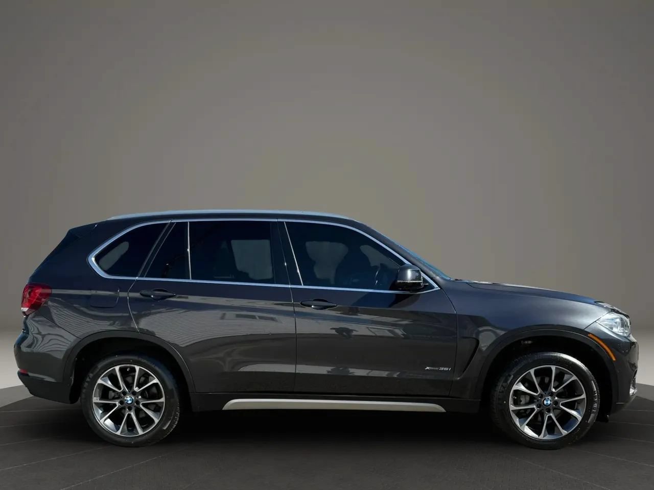 Used 2018 BMW X5 xDrive35i AWD/4WD image 2
