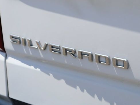 Used 2019 Chevrolet Silverado 1500 LT Trail Boss w/ Convenience Package AWD/4WD image 47