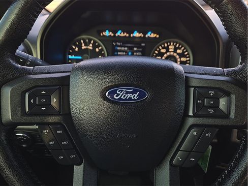 Used 2016 Ford F150 XLT w/ Equipment Group 302A Luxury image 19
