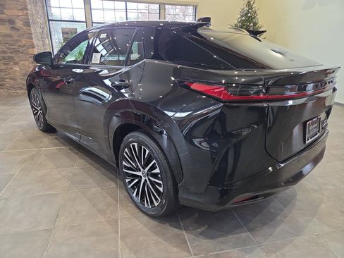 New 2026 Lexus RZ 450e AWD image 4