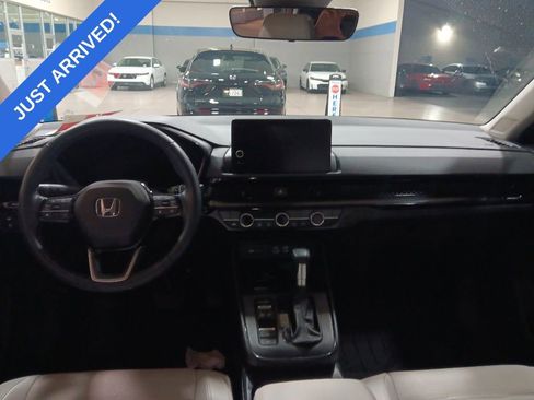Used 2025 Honda CR-V EX-L image 5