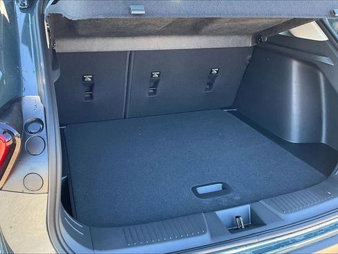 New 2026 Chevrolet Trax LT w/ LT Convenience Package FWD image 5