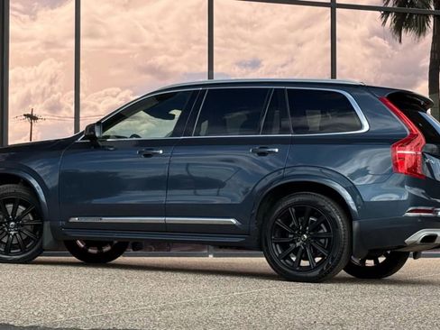 Used 2018 Volvo XC90 T6 Inscription w/ Convenience Package image 3