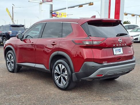 Used 2021 Nissan Rogue SV w/ Premium Package image 5