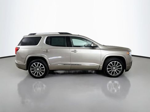 Certified 2022 GMC Acadia Denali w/ GMC Pro Grade Package AWD/4WD image 9