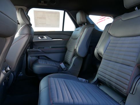 New 2026 Ford Explorer ST-Line image 6