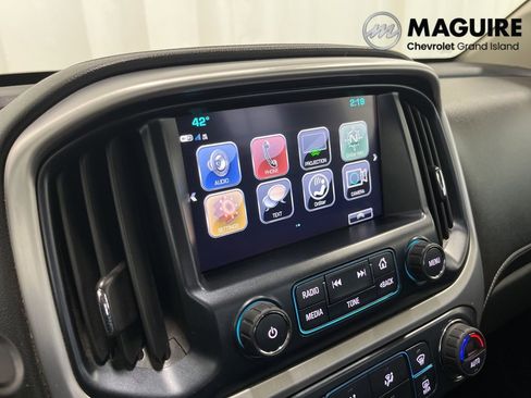 Used 2018 GMC Canyon SLT image 11