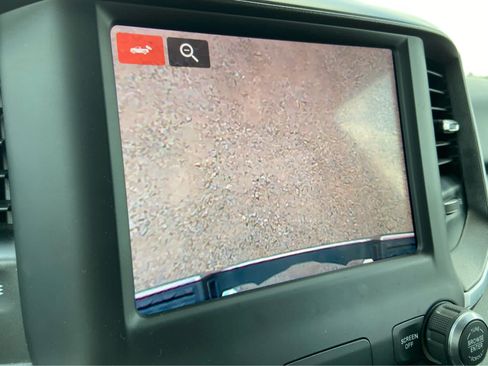 Used 2023 RAM 1500 Big Horn AWD/4WD image 30