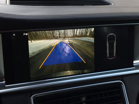 Used 2017 Porsche Panamera 4S w/ Premium Package Plus image 35