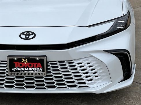 Used 2026 Toyota Camry XSE image 8