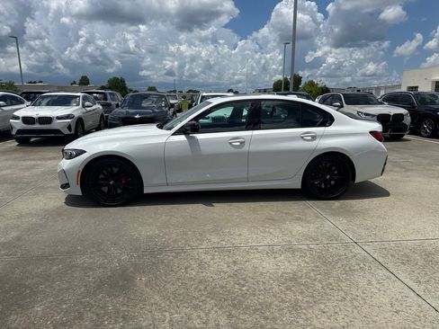 Used 2023 BMW 330i Sedan w/ M Sport Package RWD image 2