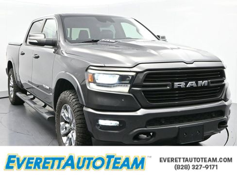 Used 2021 RAM 1500 Laramie AWD/4WD image 1