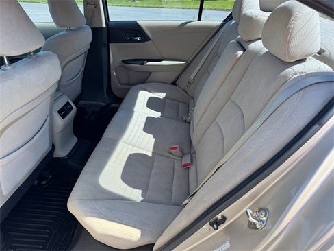 Used 2014 Honda Accord EX image 10