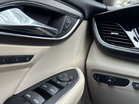 Used 2023 Buick Envision Avenir AWD/4WD image 25