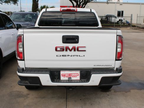 Used 2022 GMC Canyon Denali AWD/4WD image 7