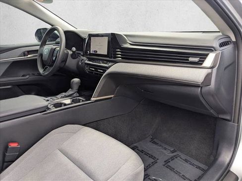 Used 2025 Toyota Camry LE w/ Convenience Package FWD image 20