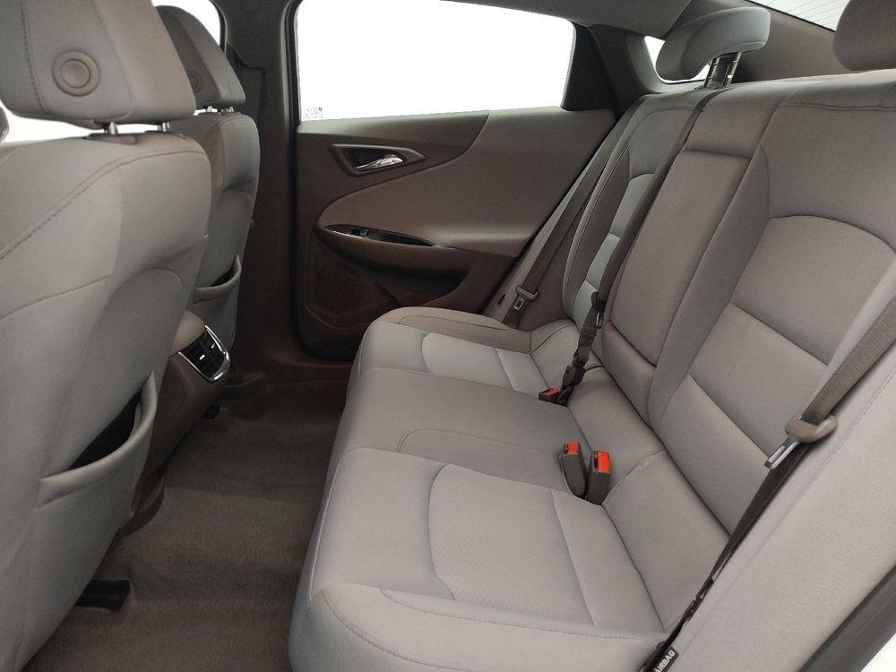 Used 2019 Chevrolet Malibu LT w/ Driver Confidence Package II FWD image 18