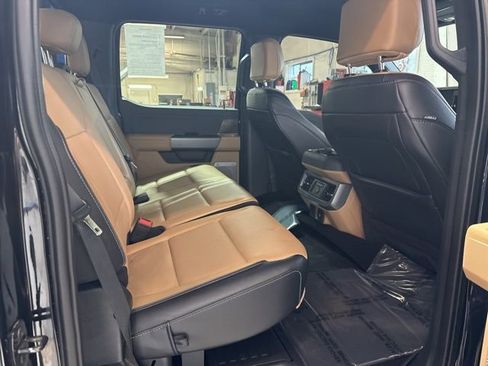 Used 2024 Ford F350 Lariat w/ Chrome Package image 13