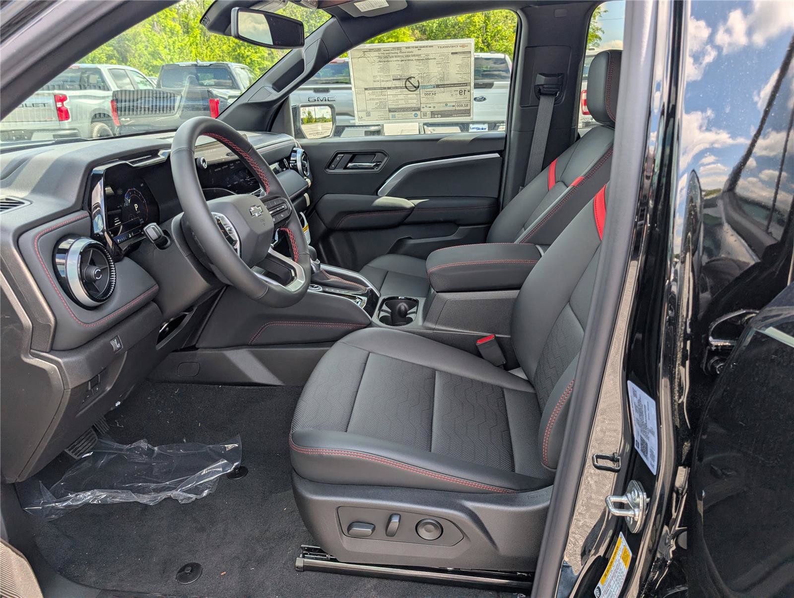 New 2026 Chevrolet Colorado Z71 w/ Technology Package AWD/4WD image 10