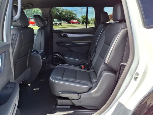 New 2026 Buick Enclave Sport Touring image 5