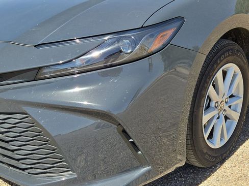 Used 2026 Toyota Camry LE FWD image 9
