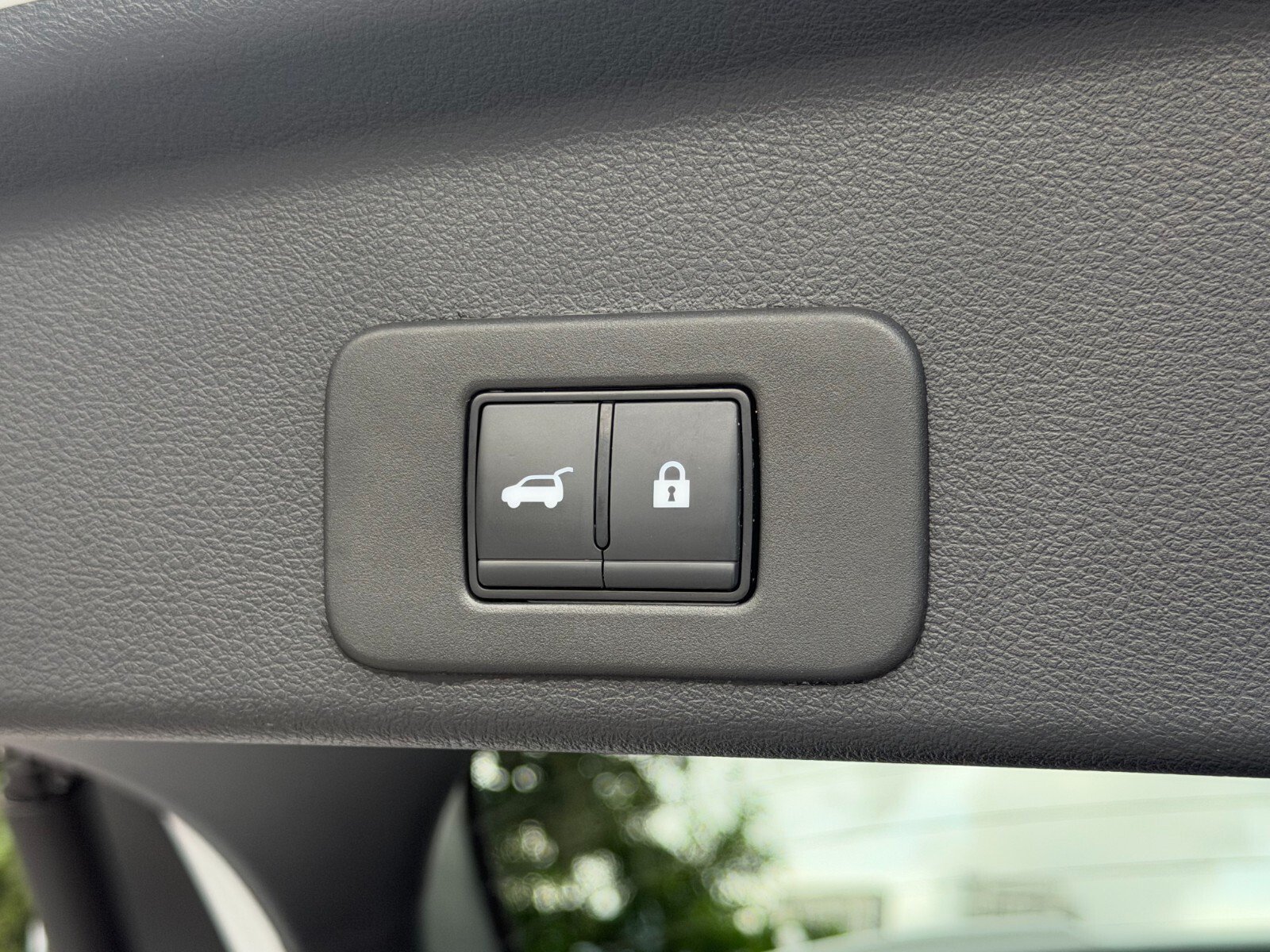 Certified 2025 Nissan Murano SL w/ Cargo Package AWD/4WD image 15