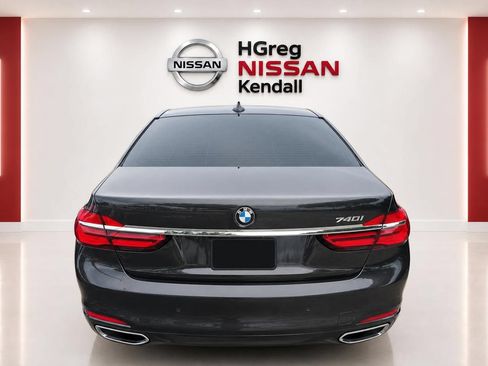 Used 2018 BMW 740i RWD image 6