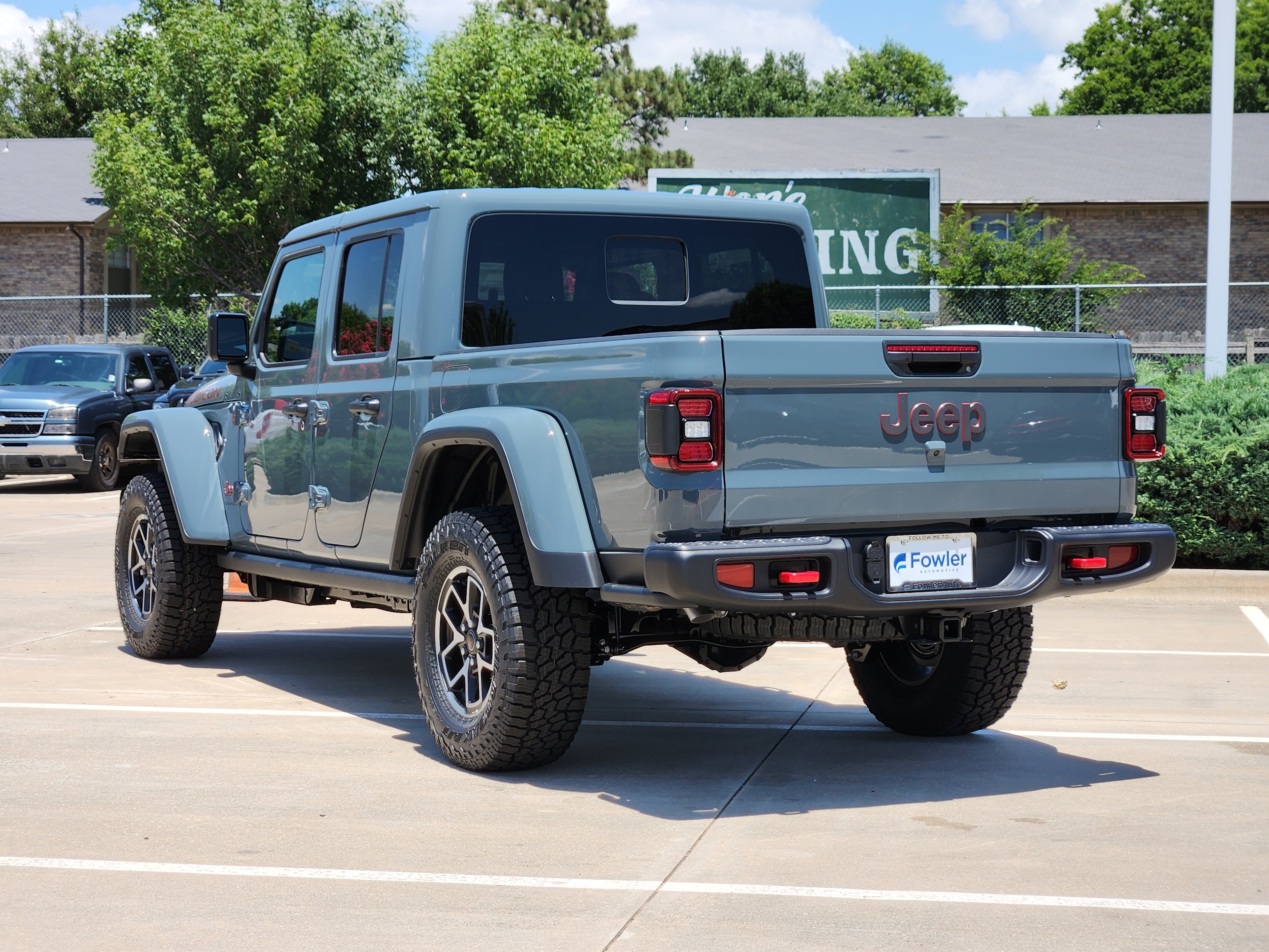 New 2026 Jeep Gladiator Rubicon w/ Steel Power Dome Hood Package AWD/4WD image 3