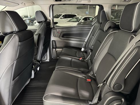 New 2026 Honda Odyssey Elite image 7