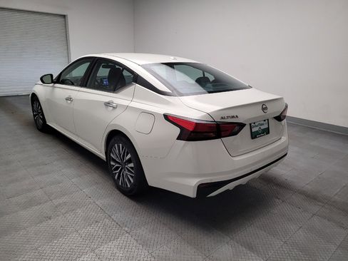 Used 2025 Nissan Altima 2.5 SV FWD image 5