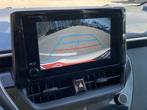 Used 2024 Toyota Corolla LE image 33