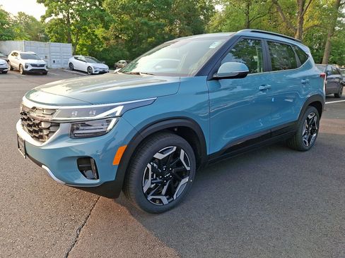 New 2026 Kia Seltos SX w/ SX Sunroof Package image 3