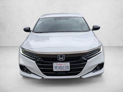 Used 2022 Honda Accord Sport image 2