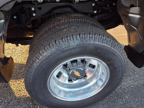 New 2025 Chevrolet Silverado 3500 LTZ w/ LTZ Plus Package AWD/4WD image 10