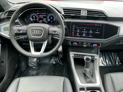 Used 2025 Audi Q3 2.0T Premium AWD/4WD image 16