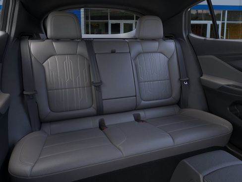 New 2026 Buick Envista Avenir image 17