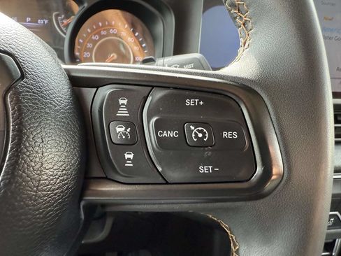 Used 2024 Jeep Wrangler Unlimited Sport AWD/4WD image 23