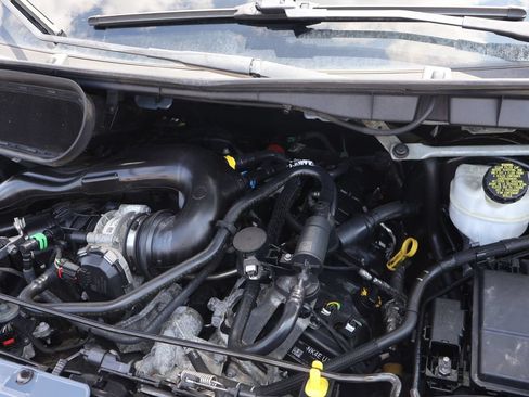 Used 2022 Ford Transit 350 DRW RWD image 21