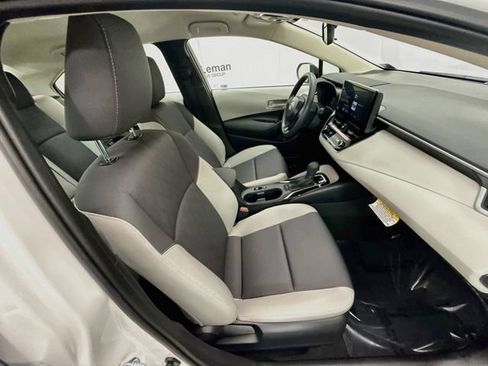Used 2026 Toyota Corolla LE w/ LE Premium Package FWD image 25