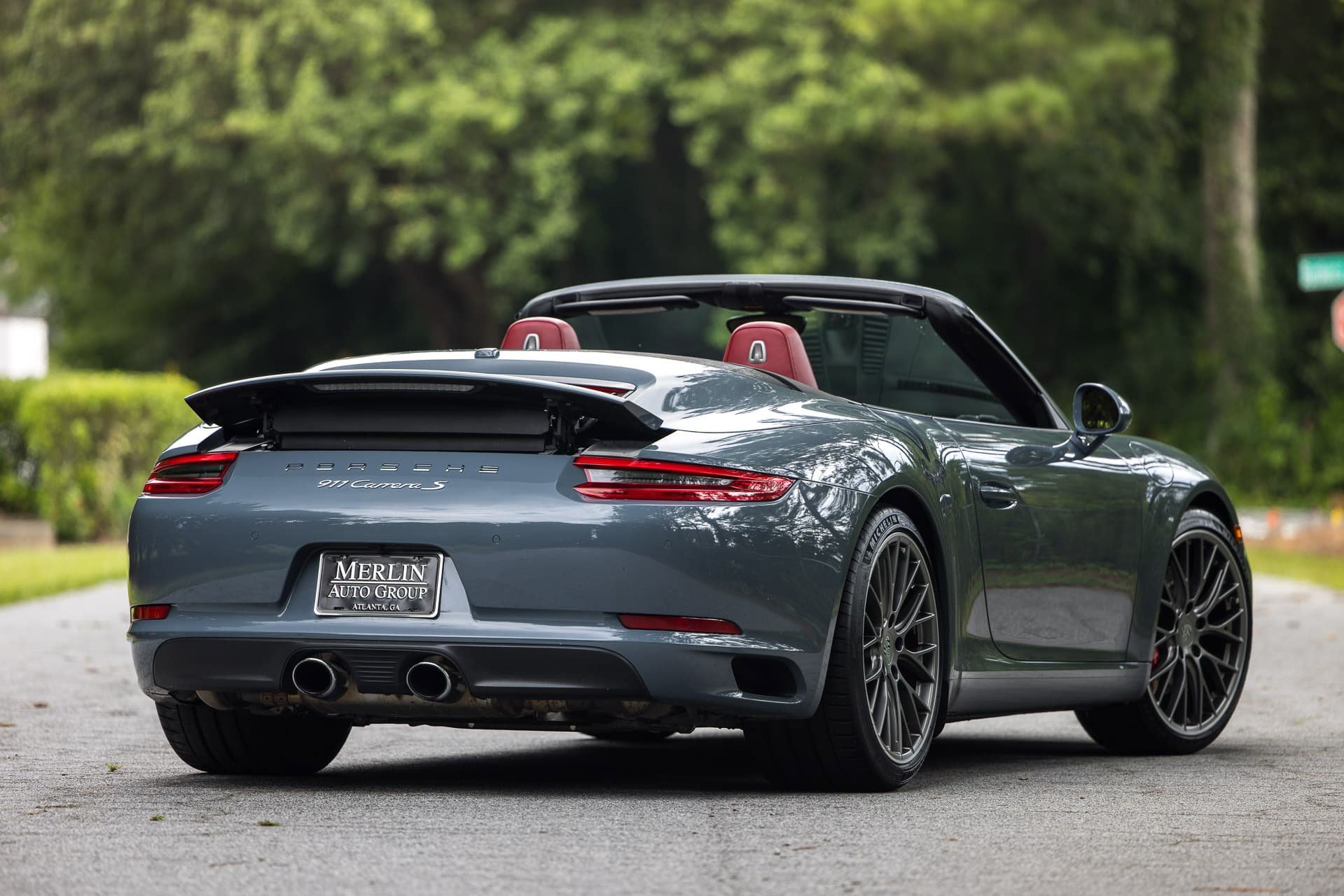 Used 2017 Porsche 911 Carrera S RWD image 3