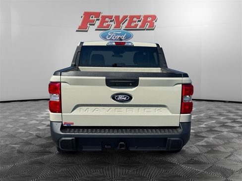 New 2025 Ford Maverick XLT w/ XLT Luxury Package image 6