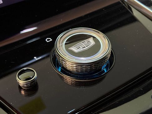 New 2025 Cadillac Escalade Sport w/ Touring Package image 39