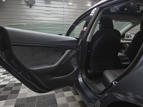 Used 2023 Tesla Model 3 Long Range AWD/4WD image 34