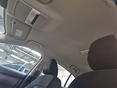 Used 2020 Nissan Sentra S image 29