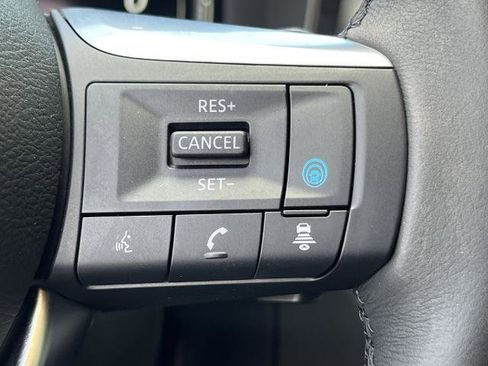 Used 2025 INFINITI QX60 Luxe FWD image 22