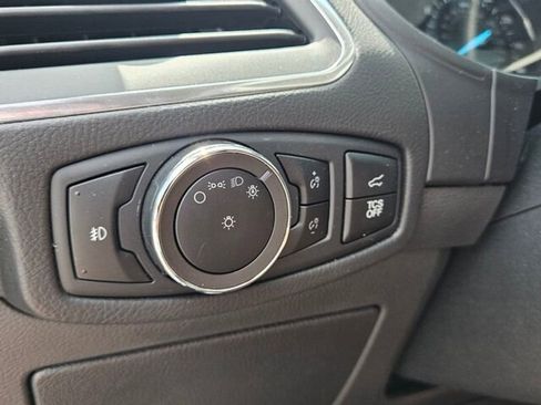 Used 2024 Ford Edge Titanium image 28