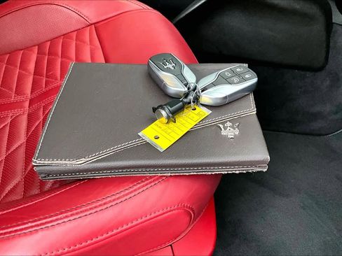 Used 2022 Maserati Ghibli Modena image 14