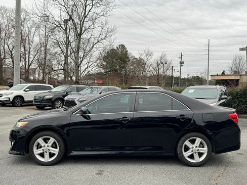 Used 2012 Toyota Camry SE image 4
