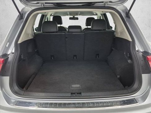 Used 2021 Volkswagen Tiguan SE AWD/4WD image 6