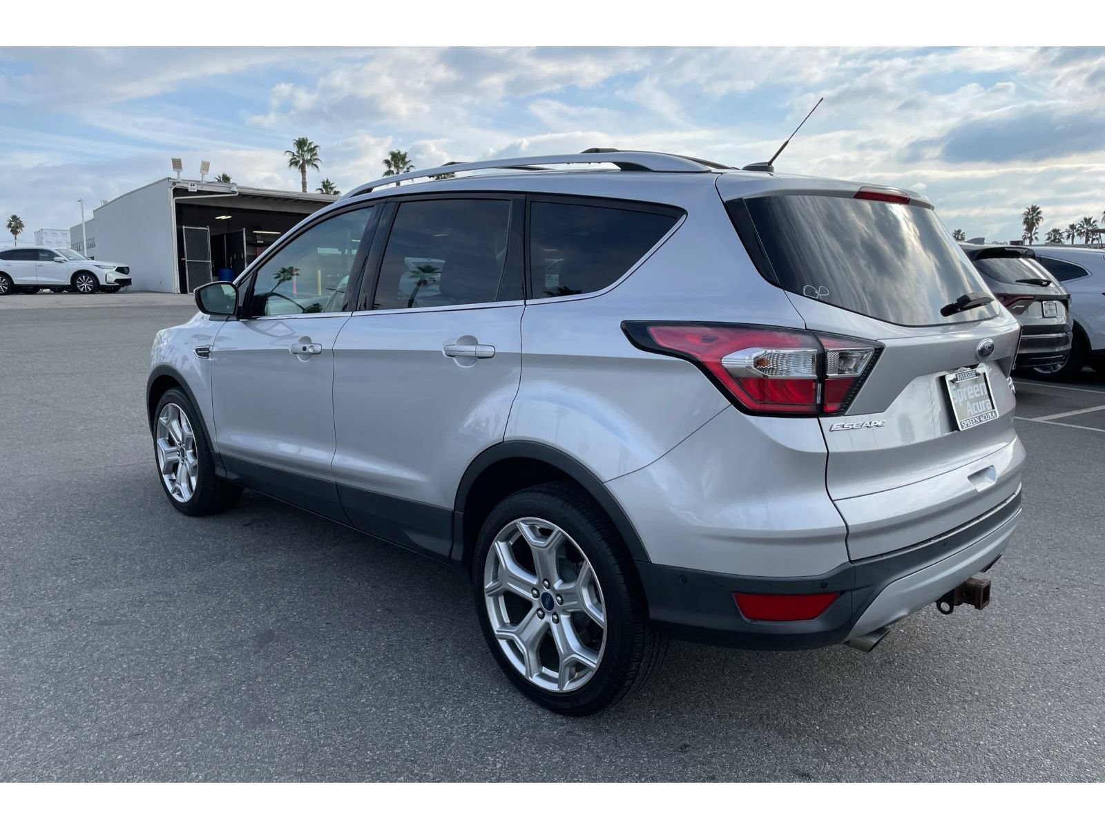 Used 2017 Ford Escape Titanium w/ Equipment Group 301A FWD image 3